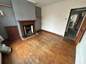 Lounge- click for photo gallery